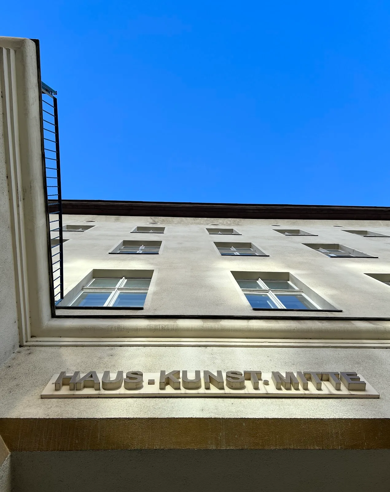HAUS. KUNST. MITTE.