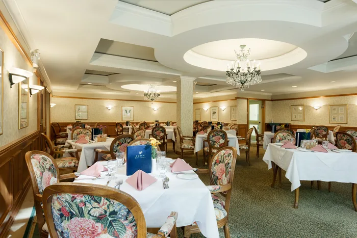 Amica Balmoral Club