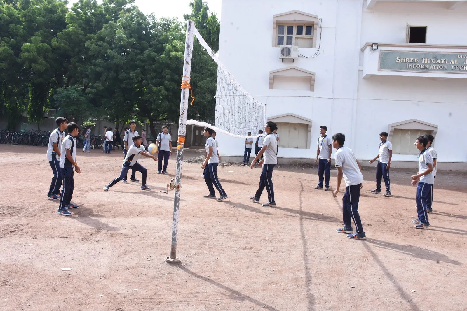 Bhavan's Shri A.K. Doshi Vidyalaya High School