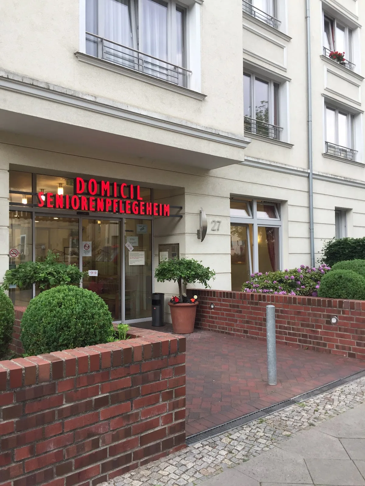 Domicil - Seniorenpflegeheim Bergstraße GmbH