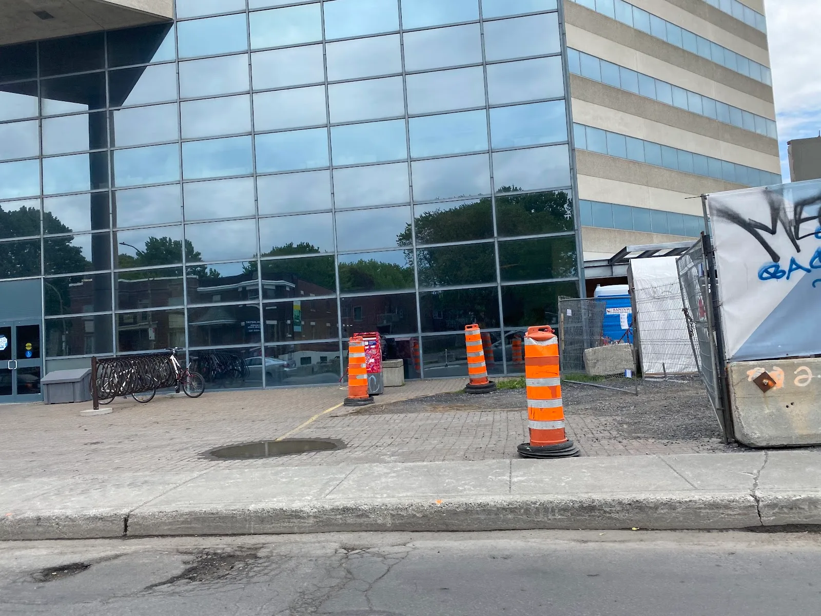 McGill University Health Centre Foundation - Administration Office