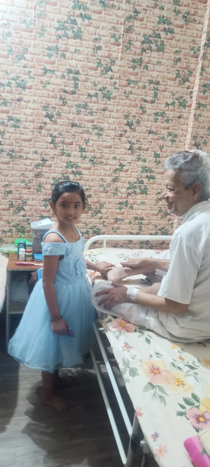 Niradhar Seva Sadan Foundation Old Age Home (Nursing Care Centre )