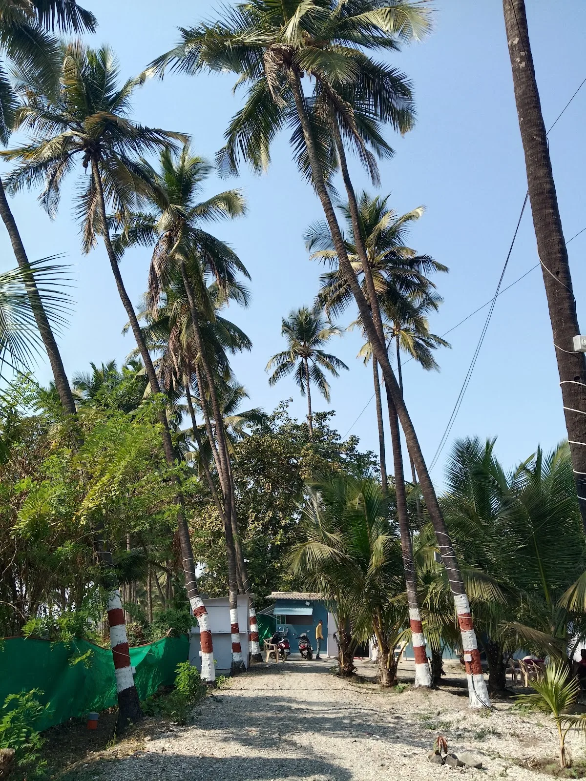 Uran Beach