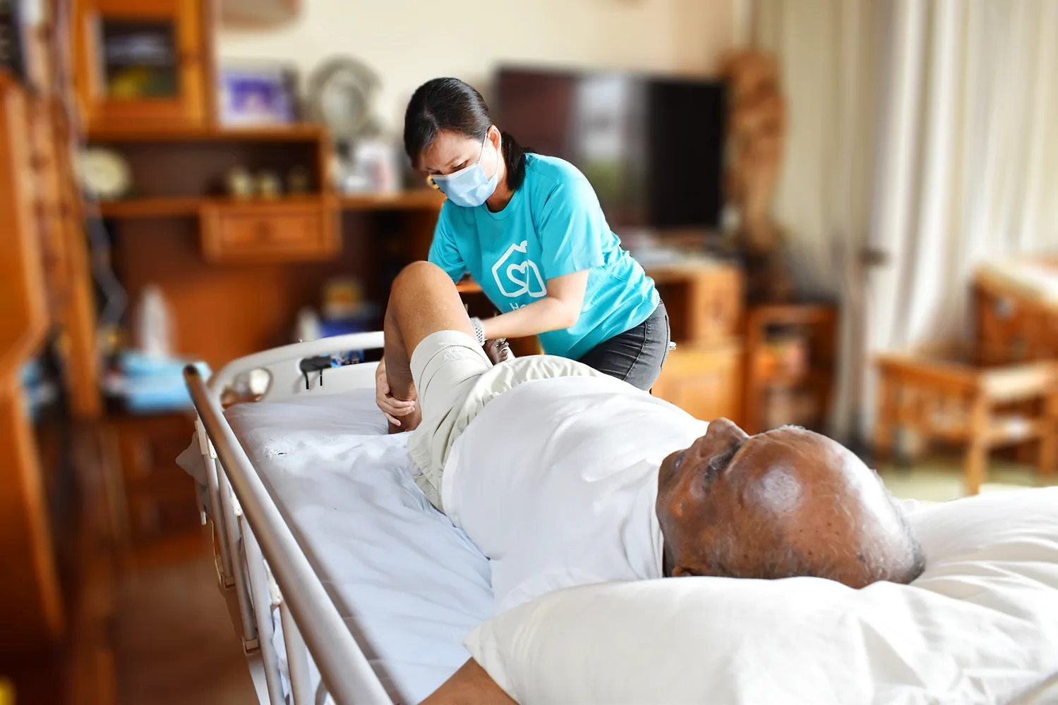 Homage (Home Care, Home Nursing, Home Physiotherapy, Part-Time Caregiver, Respite Care, Elderly Care)