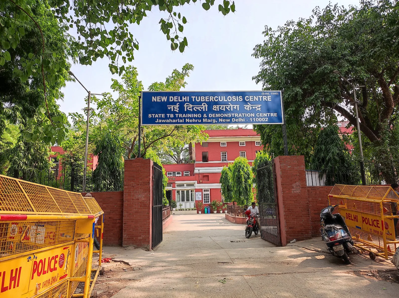 Lok Nayak Hospital,Delhi