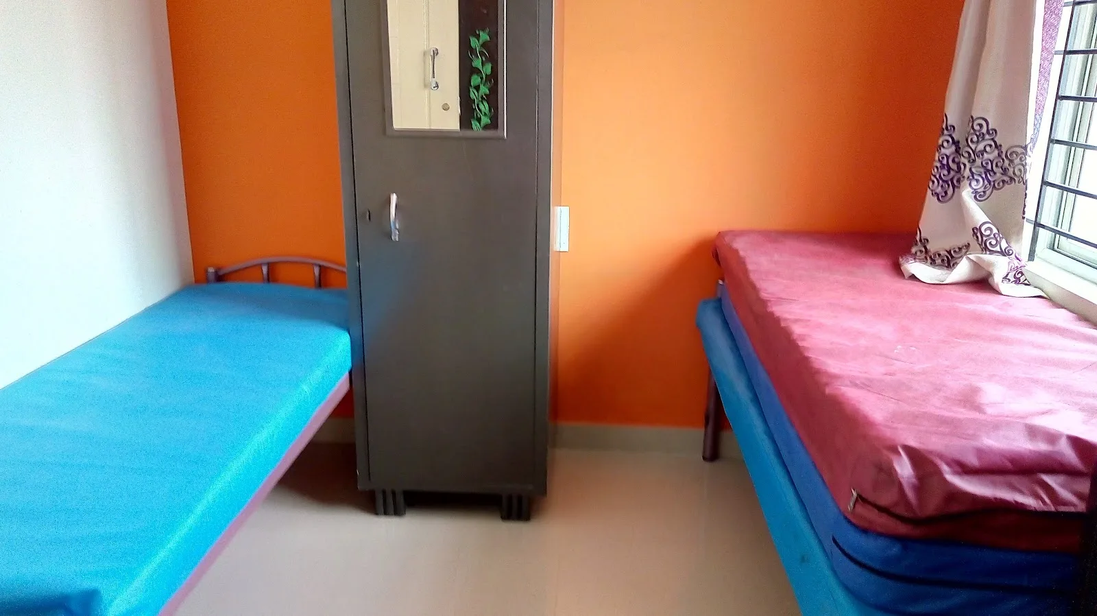 Sri lakshmi deluxe ladies pg