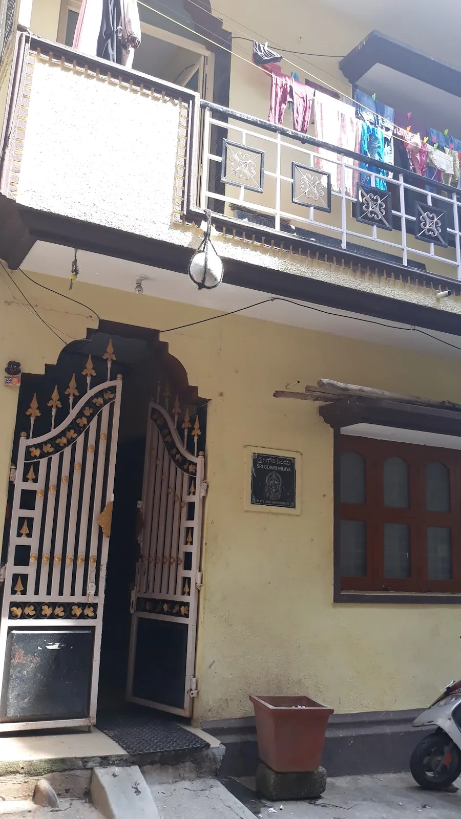 Sri lakshmi deluxe ladies pg