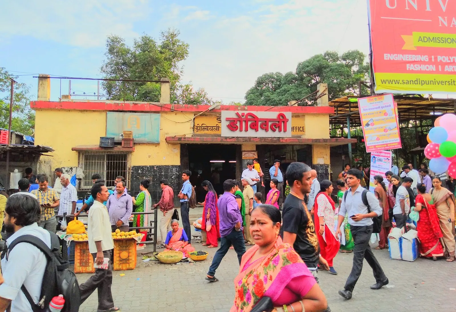 Dombivli East CST End Booking Office