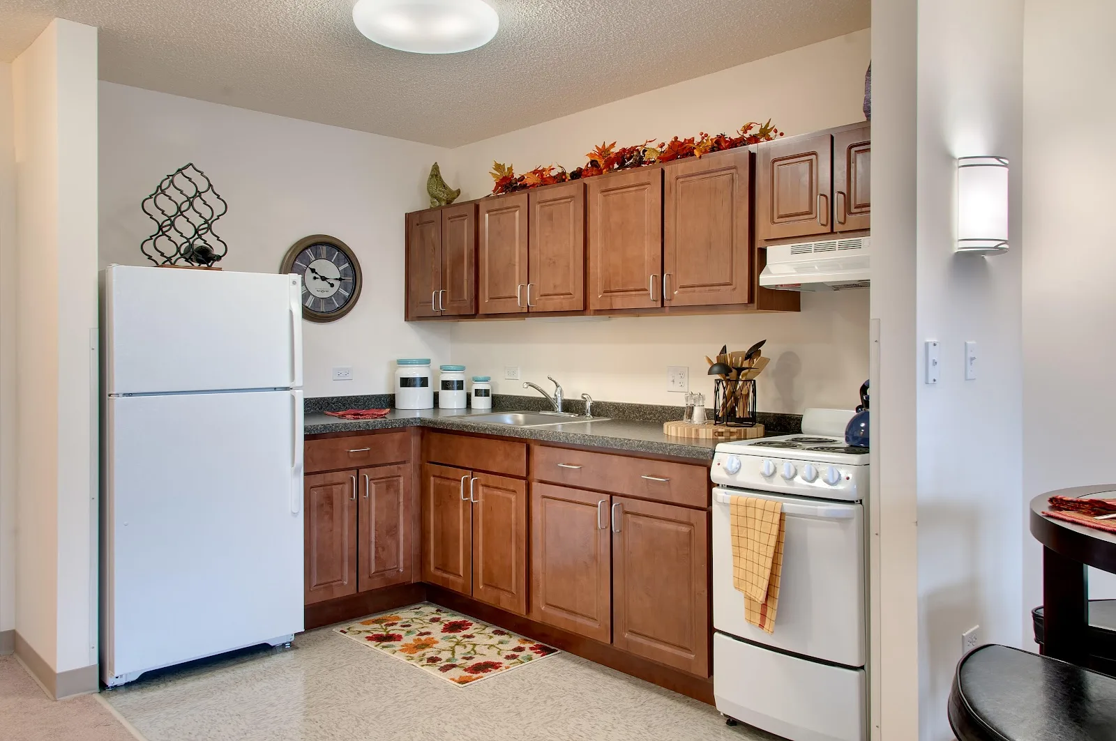 Senior Suites of Midway Village