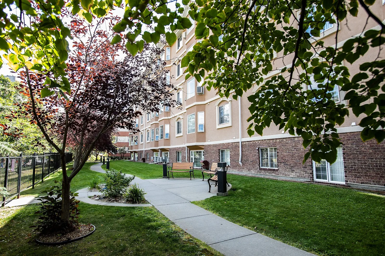 Rosedale Seniors' Living - The Park