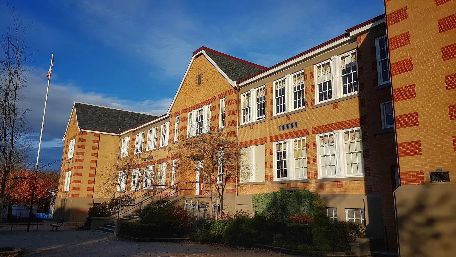 Florence Nightingale Elementary School