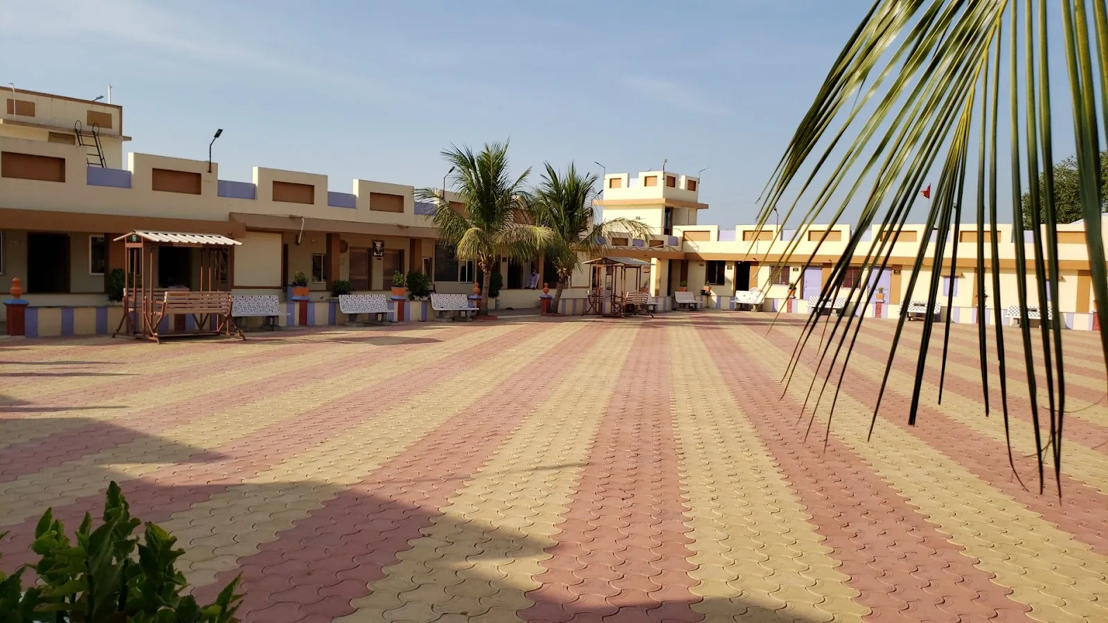 Mavtar Vrudhashram Virpur