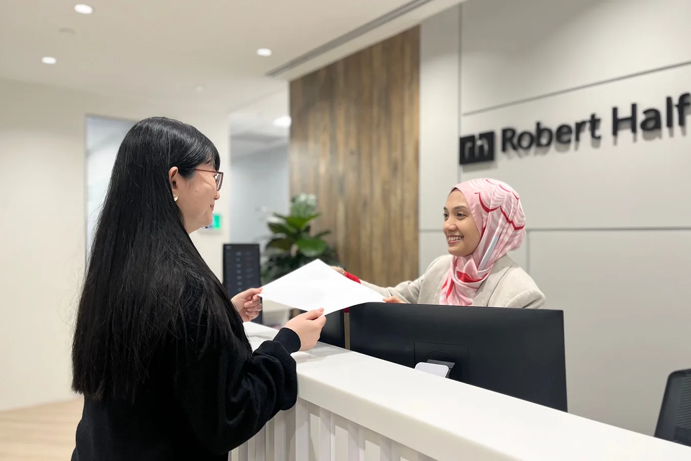Robert Half Singapore Recruitment Agency