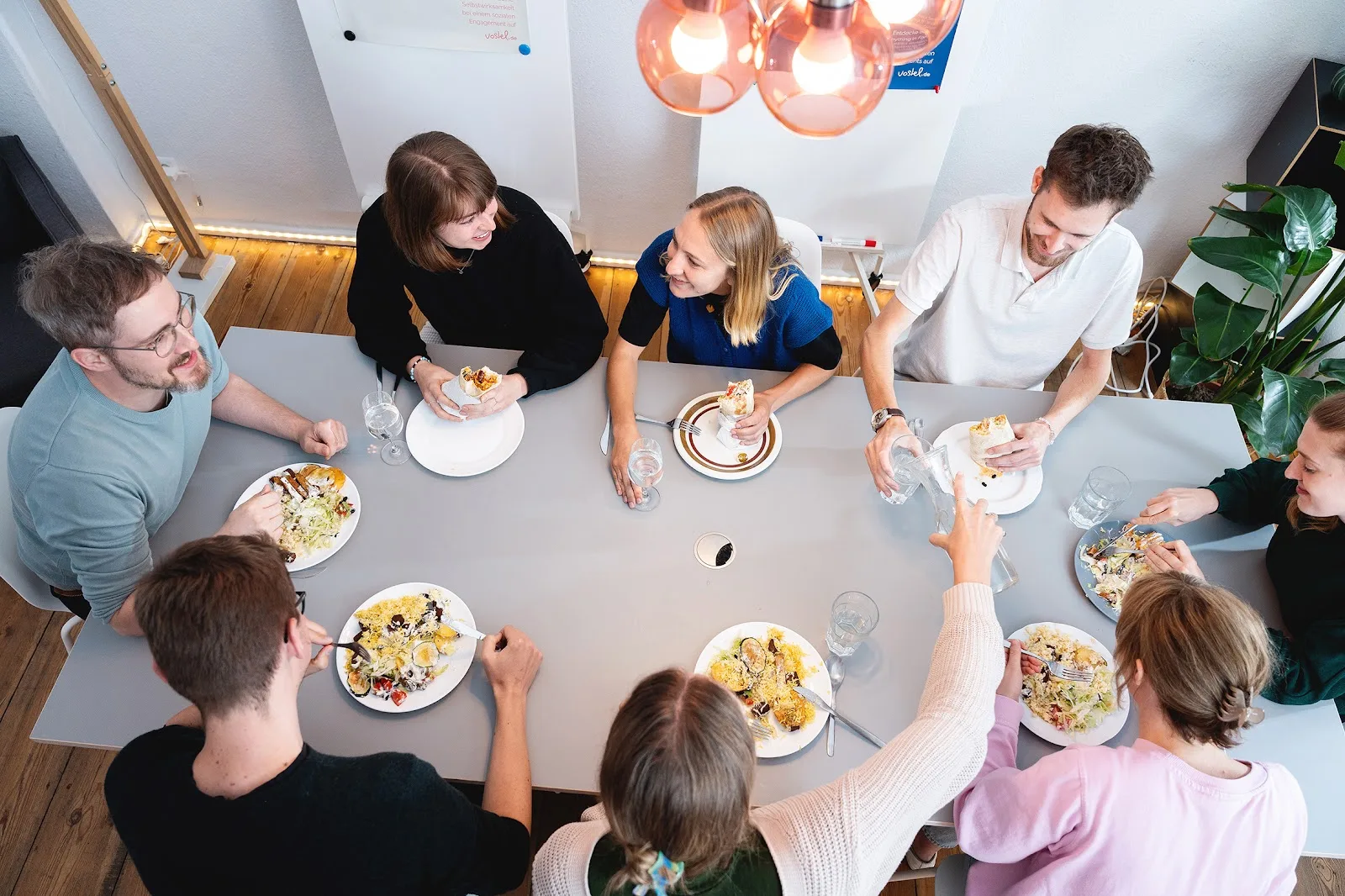 vostel volunteering UG (haftungsbeschränkt)