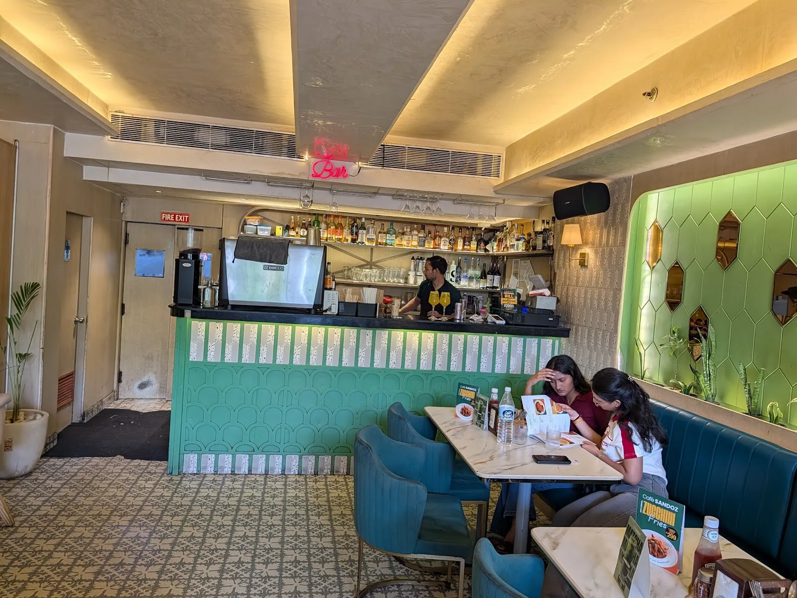 Cafe Sandoz - N Block, CP