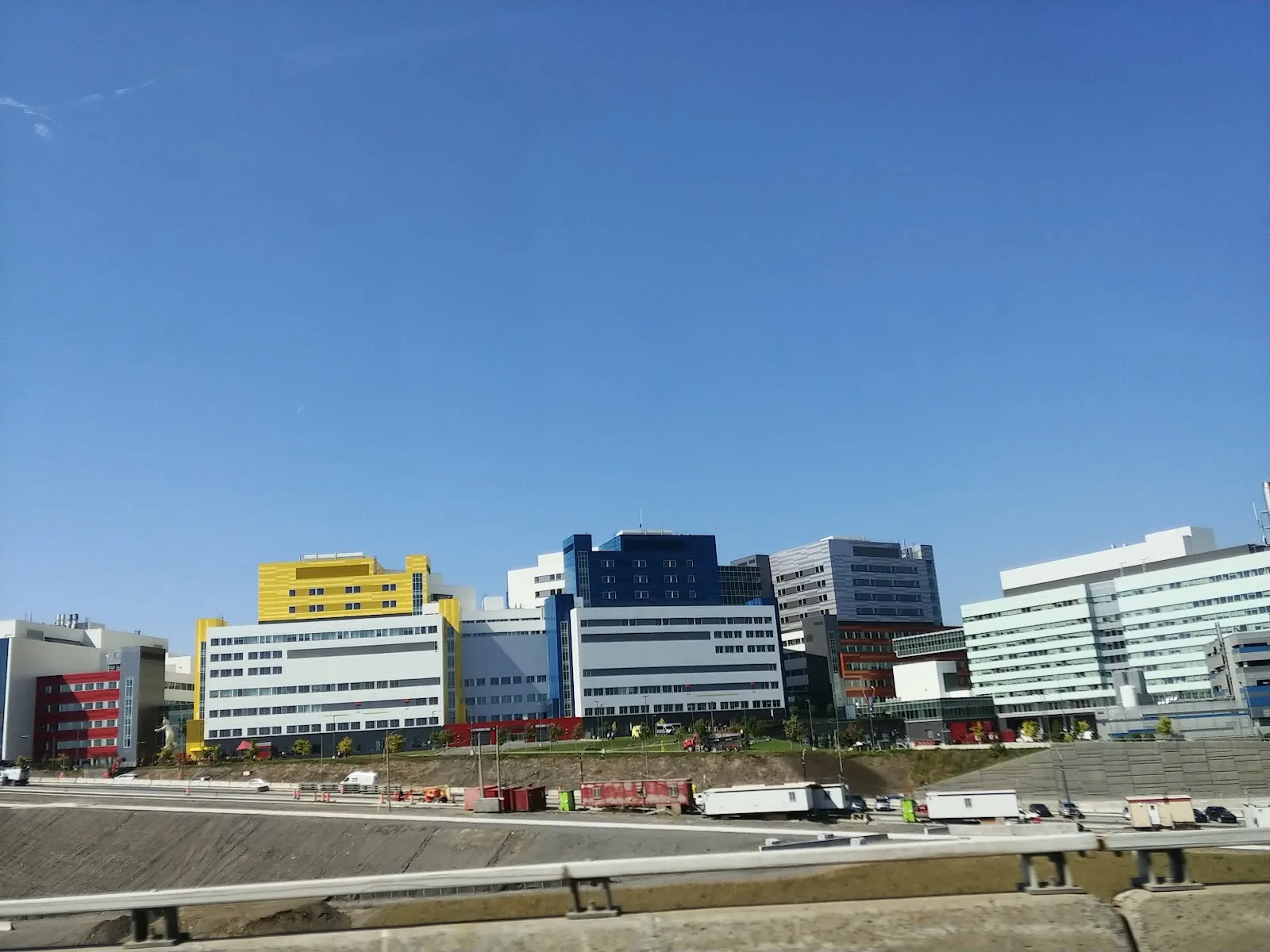 MUHC - McGill University Health Centre (Glen Site)