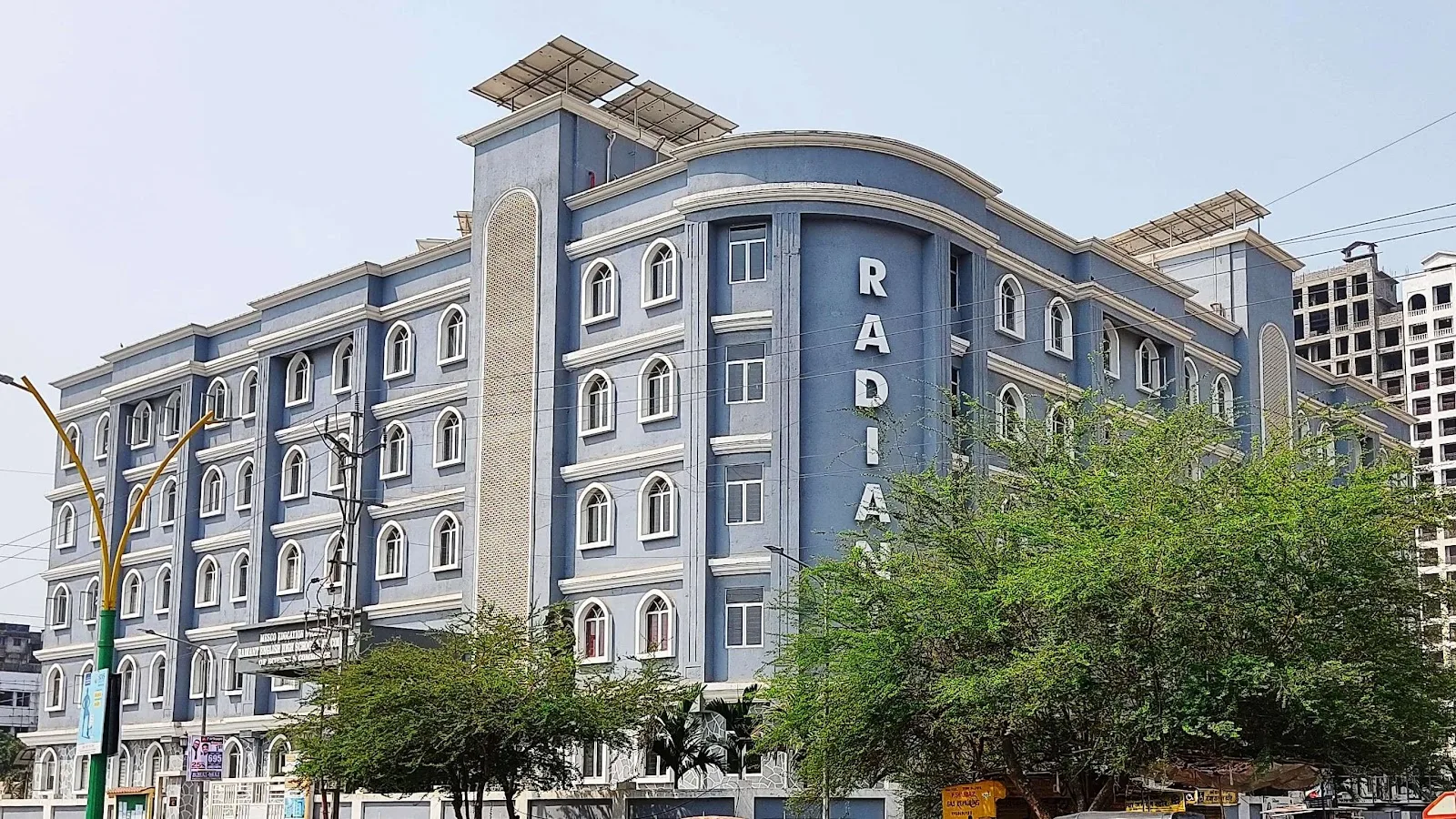 MES Radiant English High School & Jr College