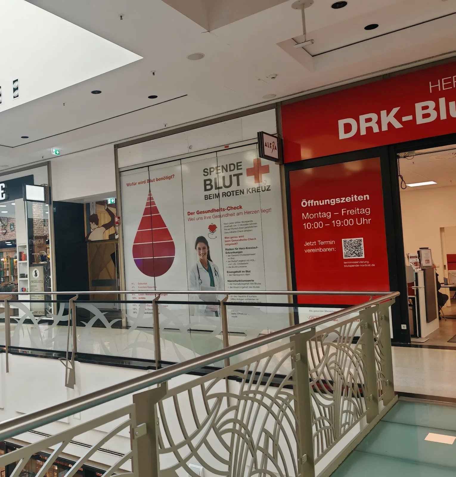 DRK-Blutspendedienst Nord-Ost gGmbH / Blutspendezentrum im ALEXA Berlin