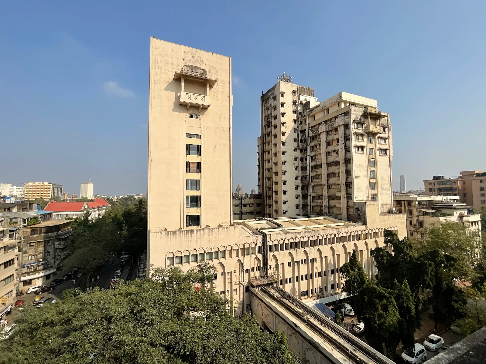 Bombay Hospital & Medical Research Centre