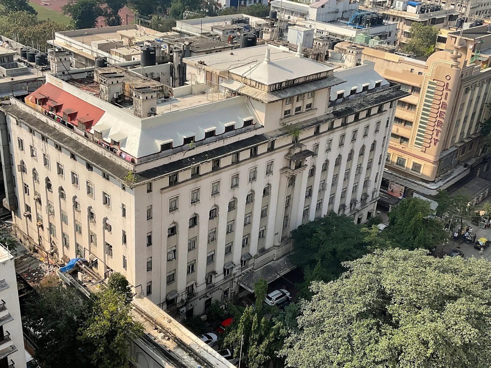 Bombay Hospital & Medical Research Centre