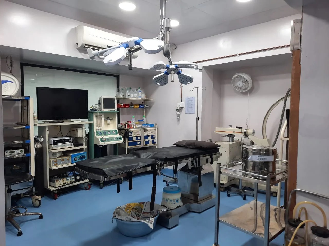 Aayush Multispecialty Hospital - Laser Laparoscopic Surgery, Gynecologist, Appendix, Hernia, Gallbladder, Hospital in Thane