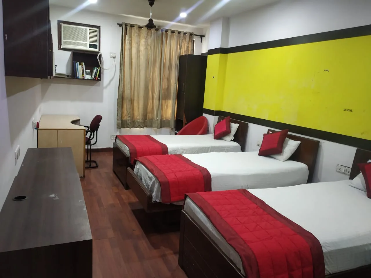 Fiostel Boys PG In Karol Bagh