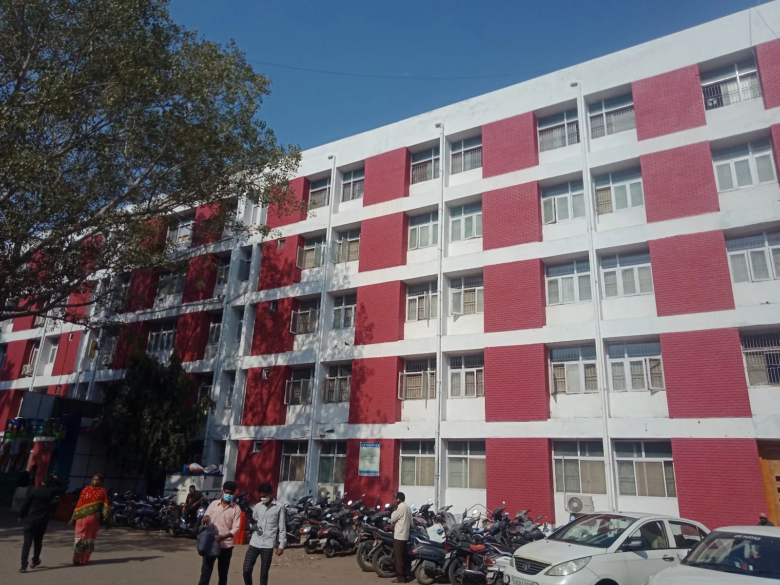 Guru Gobindsingh Government Hospital
