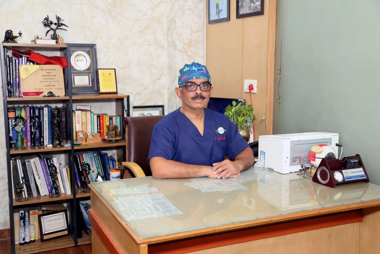 i Care Centre Eye Hospital in South Delhi