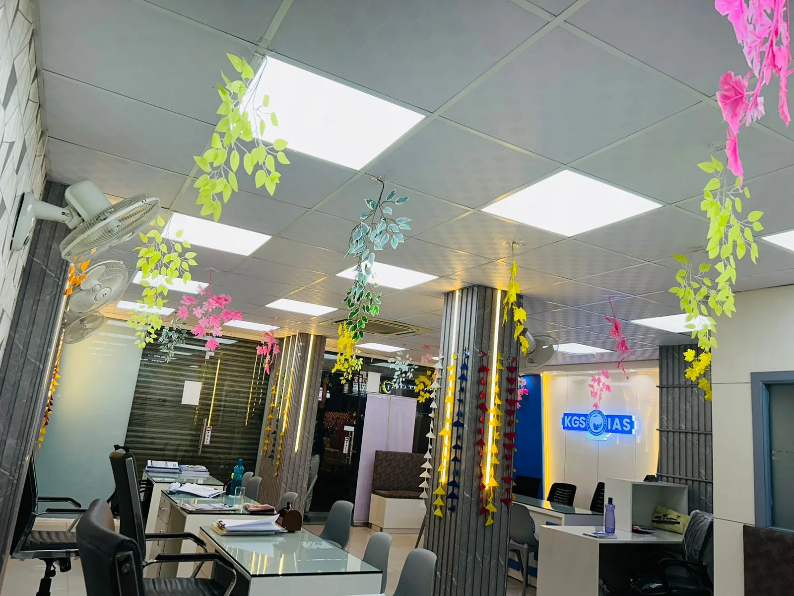 Khan Global Studies, Karol Bagh Enquiry Office