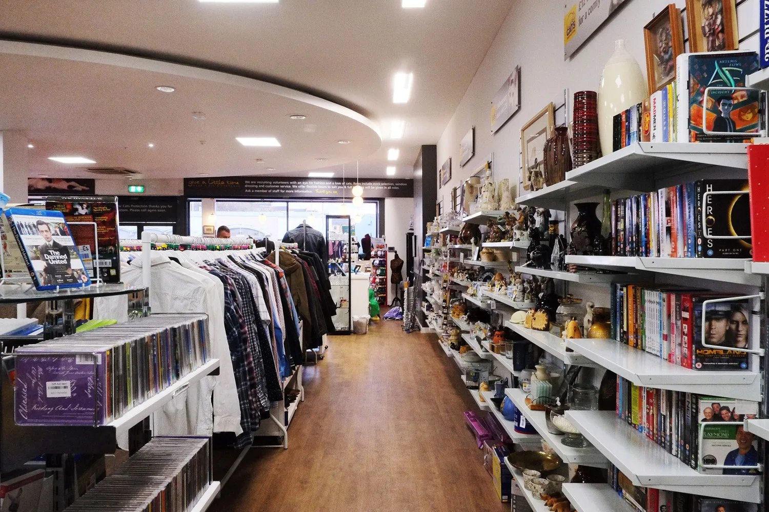 Cats Protection - Glasgow Crow Road charity shop