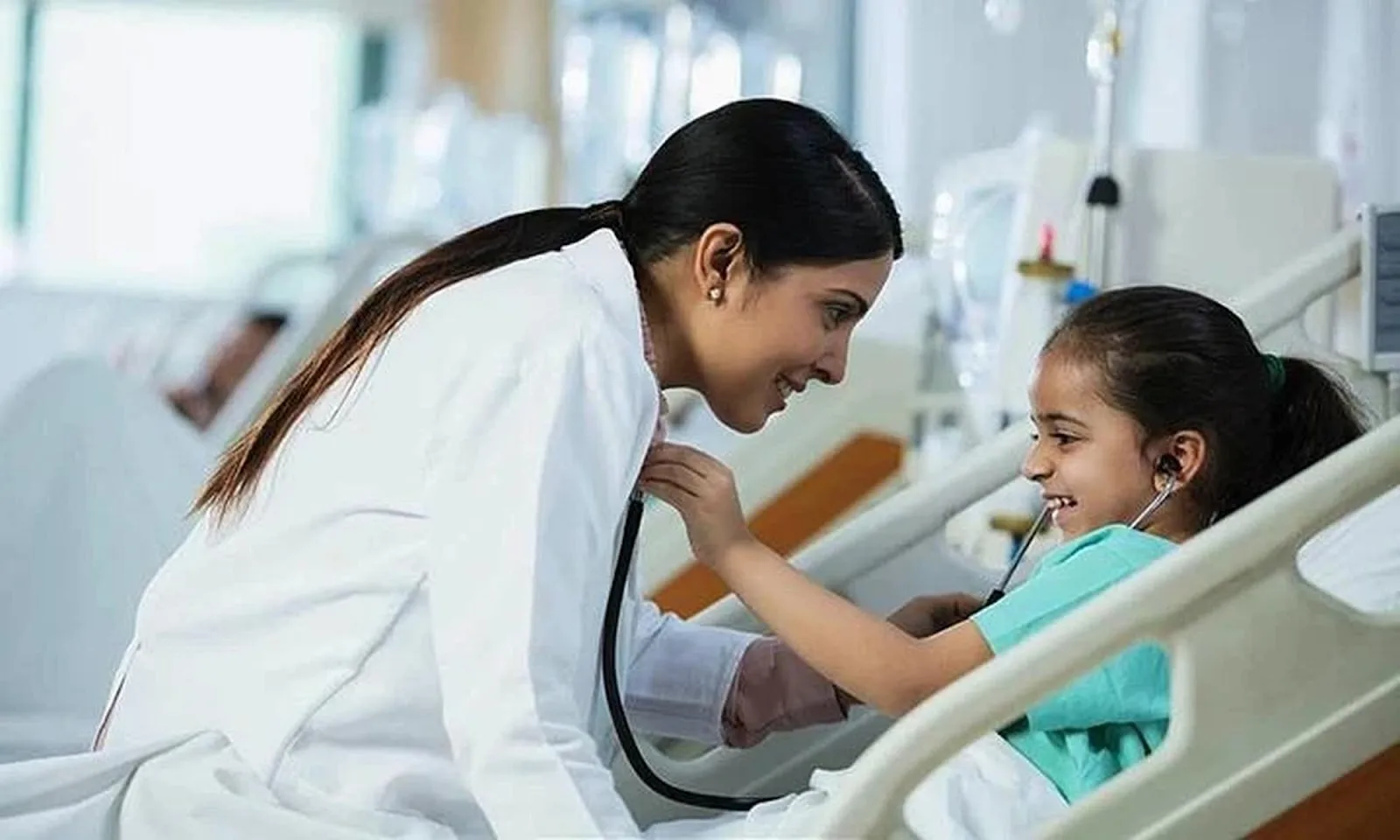 MaxAtHome - Occupational Health Services | Medical Rooms | Onsite Medical Checkup