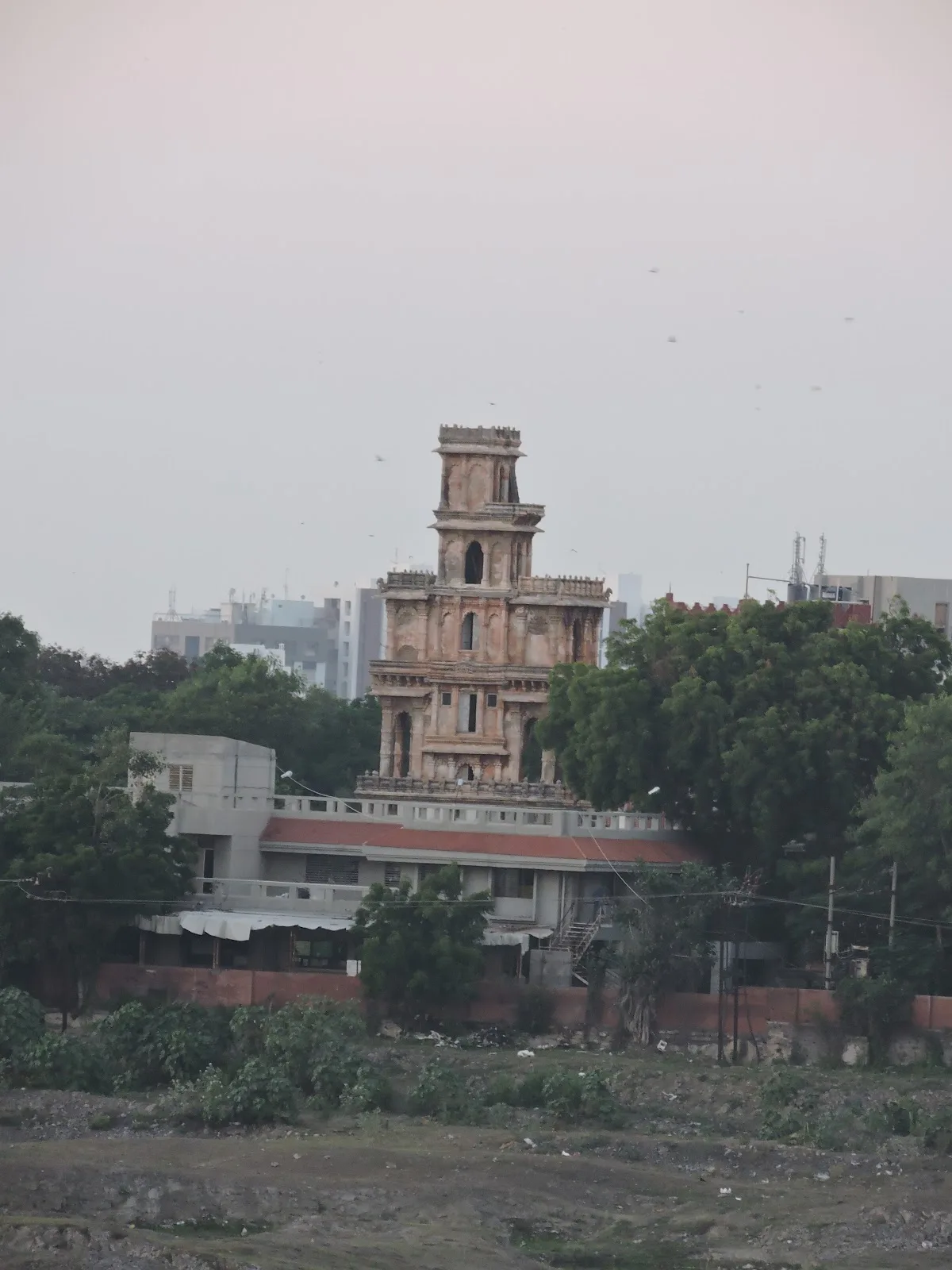 Lal Bungalow