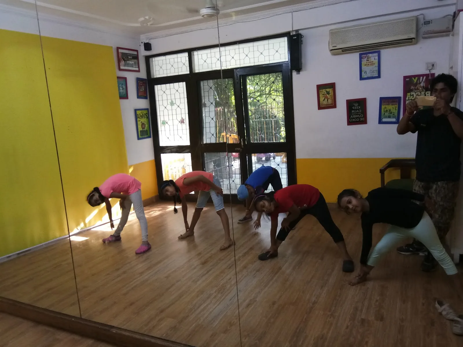 India Cares (Clinic) New Delhi