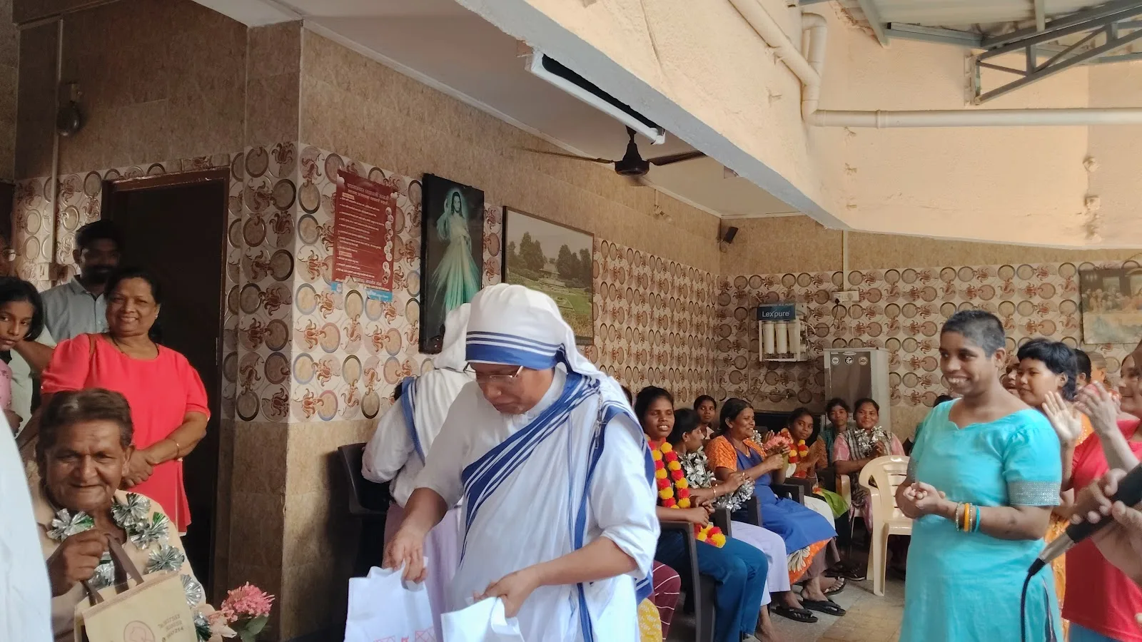 Missionaries of charity (premdaan)