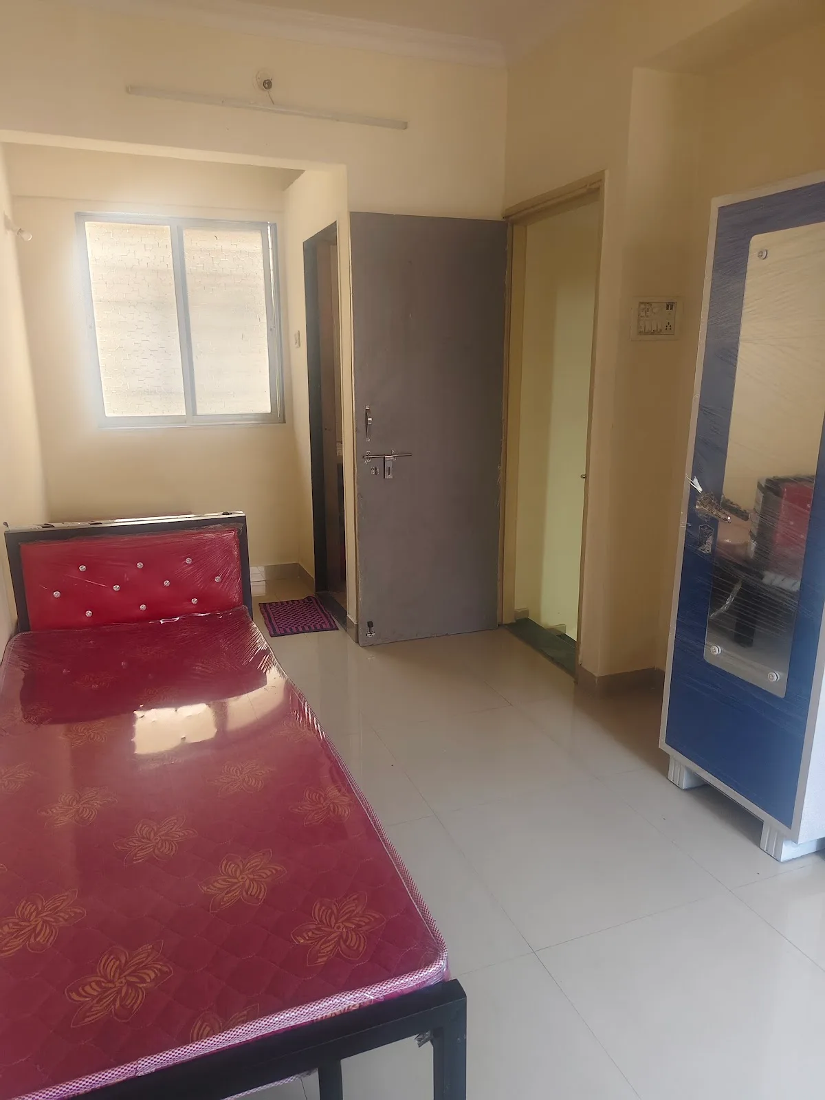 Athiti Paying Guest