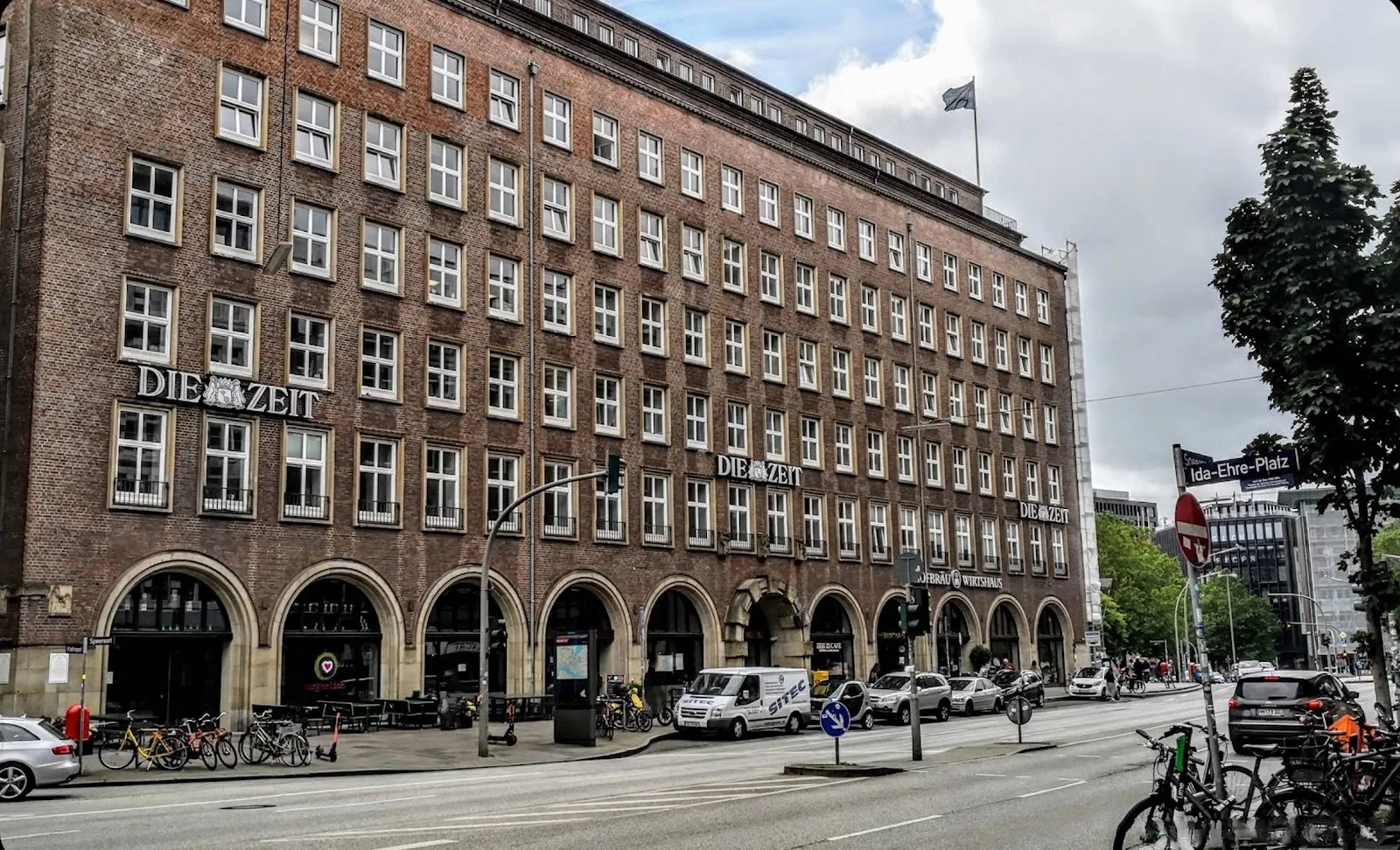 academics GmbH