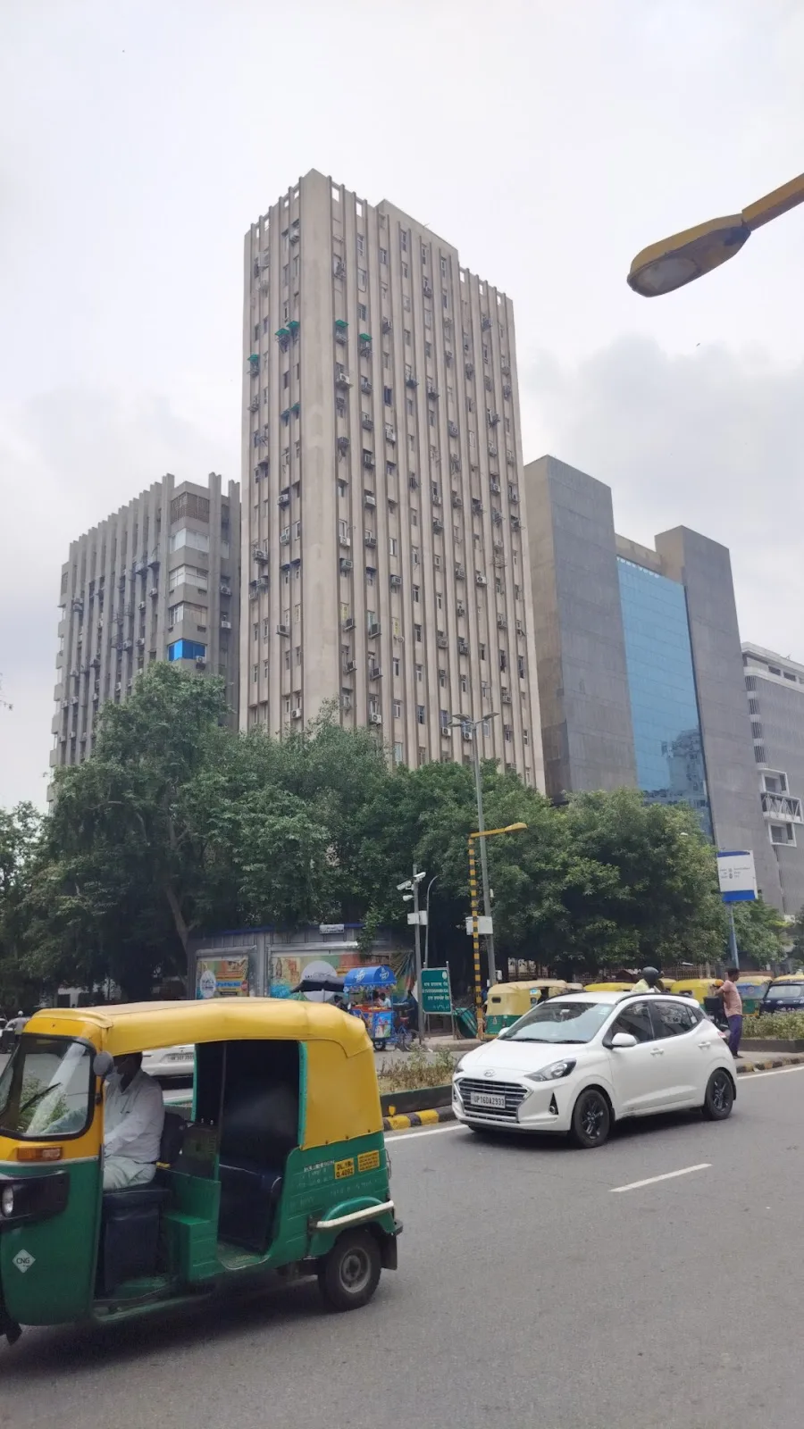 Hindu Chikitsa Awm Takniki Mhavidyalay