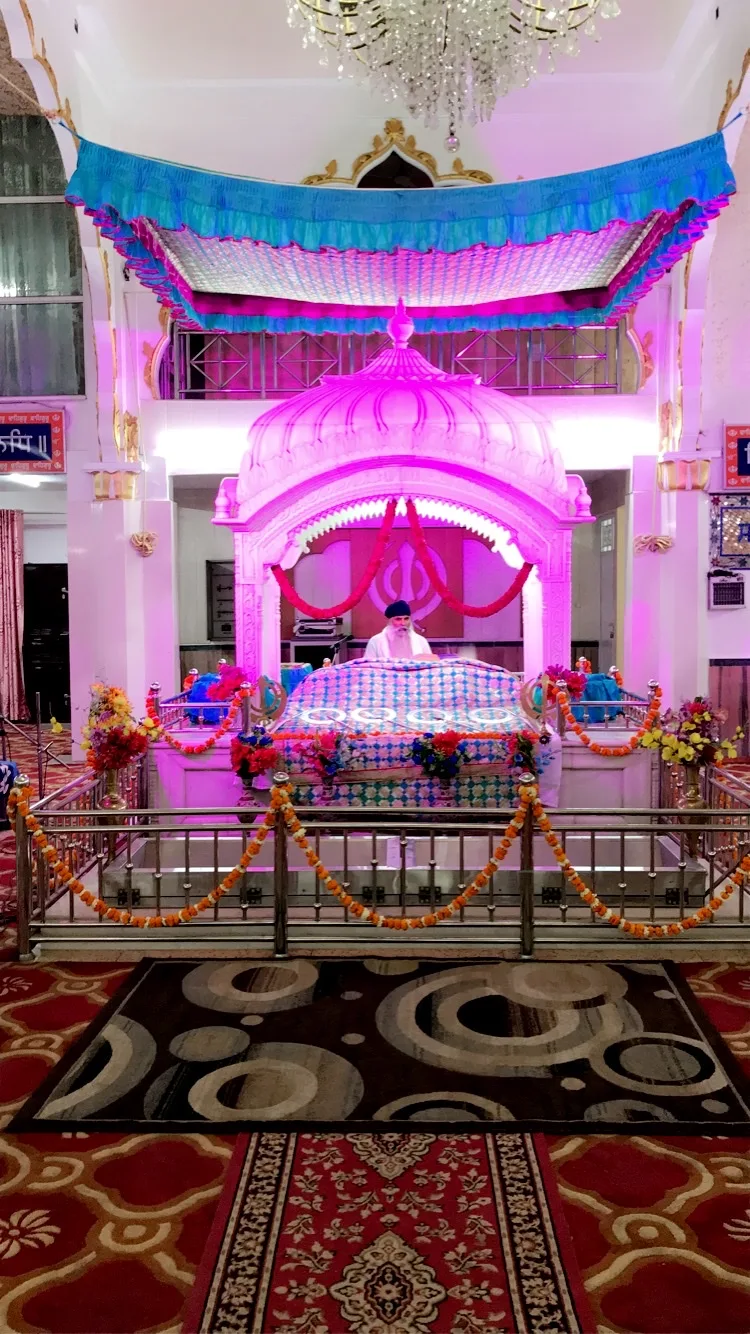 Gurdwara Sri Guru Singh Sabha Karol bagh