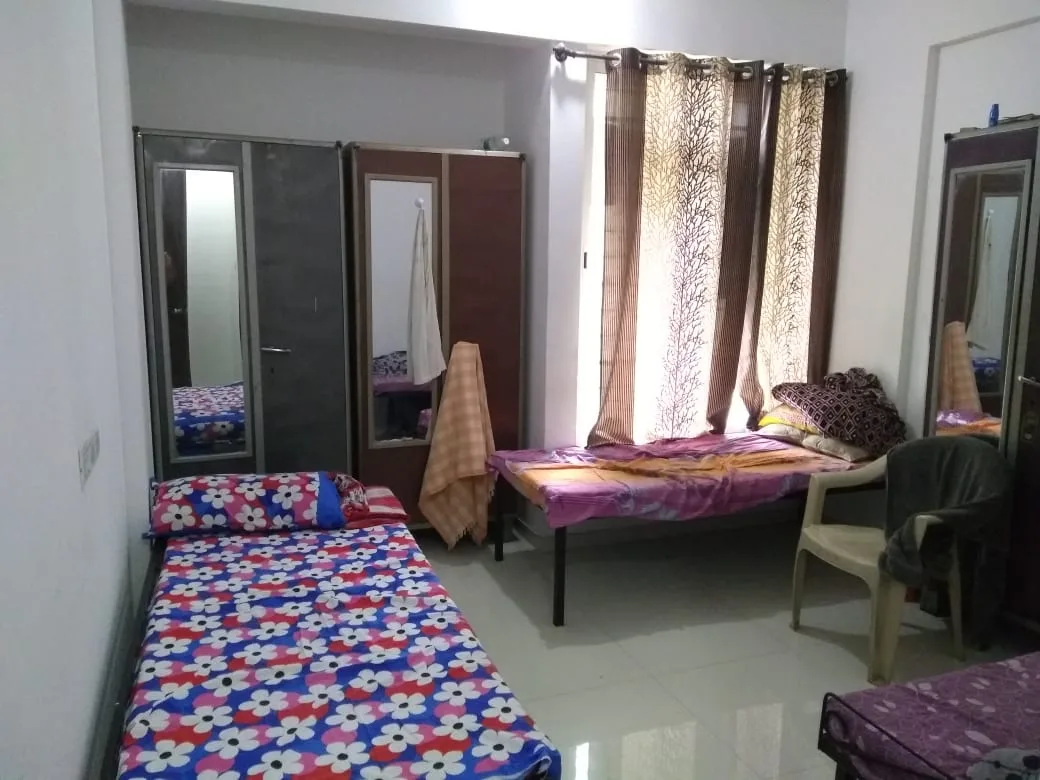 Paying Guest in Thane